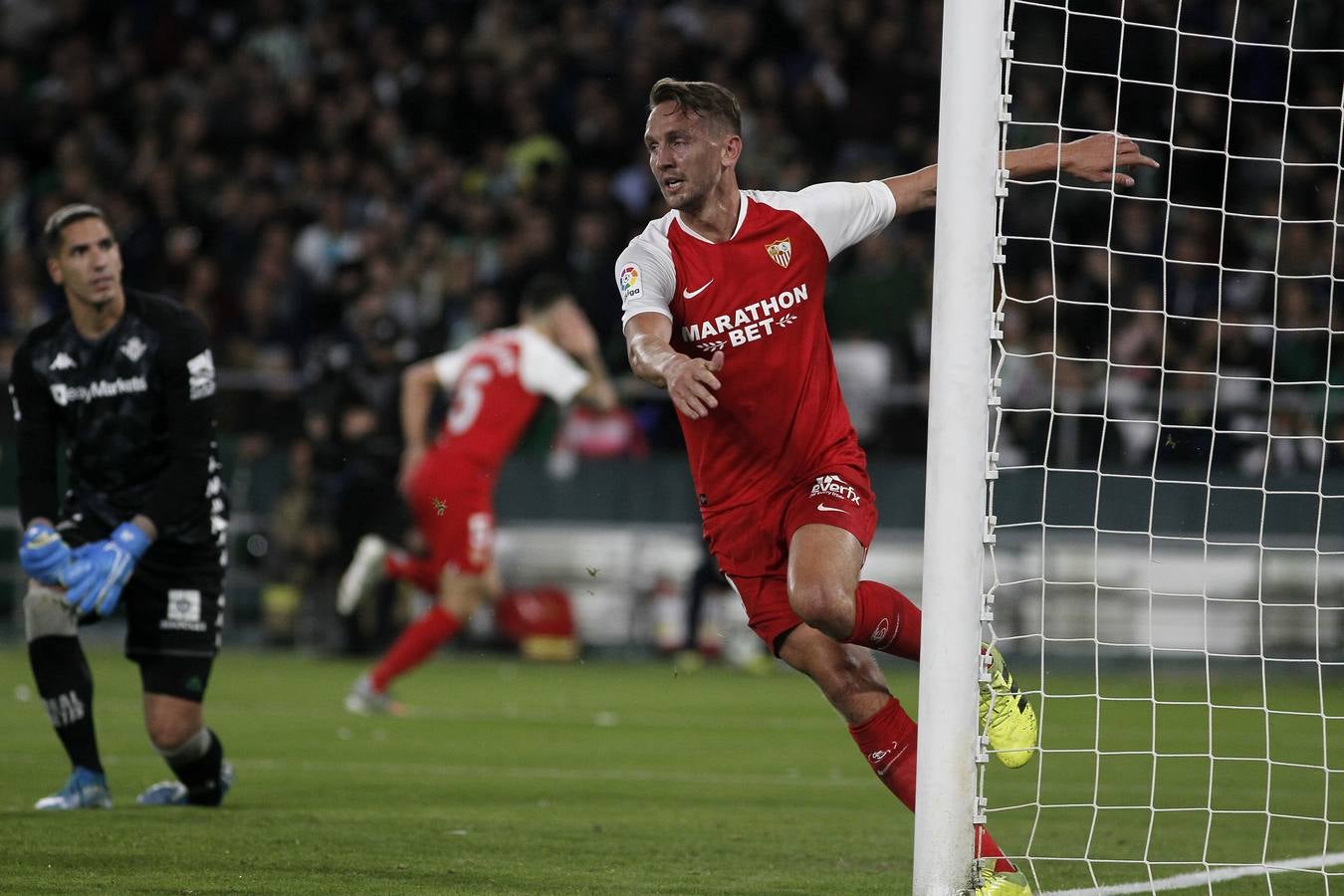 En imágenes, la victoria del Sevilla FC en el Benito Villamarín