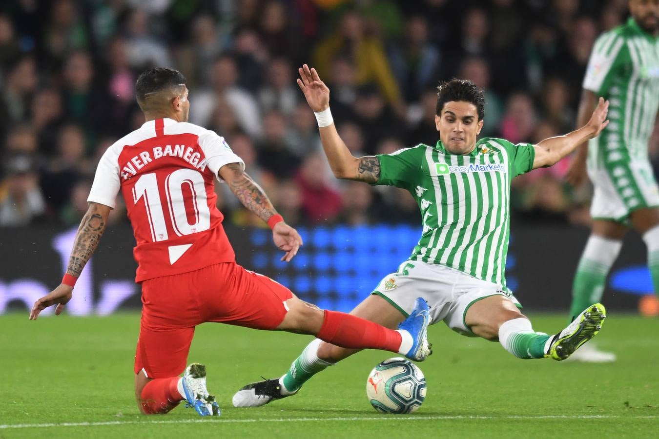 En imágenes, la victoria del Sevilla FC en el Benito Villamarín