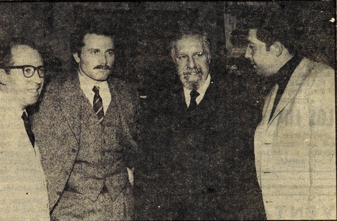 Actores y periodistas de Nuevo Diario en el Hotel del Lino. De izquierda a derecha, F. Zarco, Franco Nero, Fernando Rey y J.H. Ponos en una imagen tomada por Ángel Galán de Foto Flores. 
