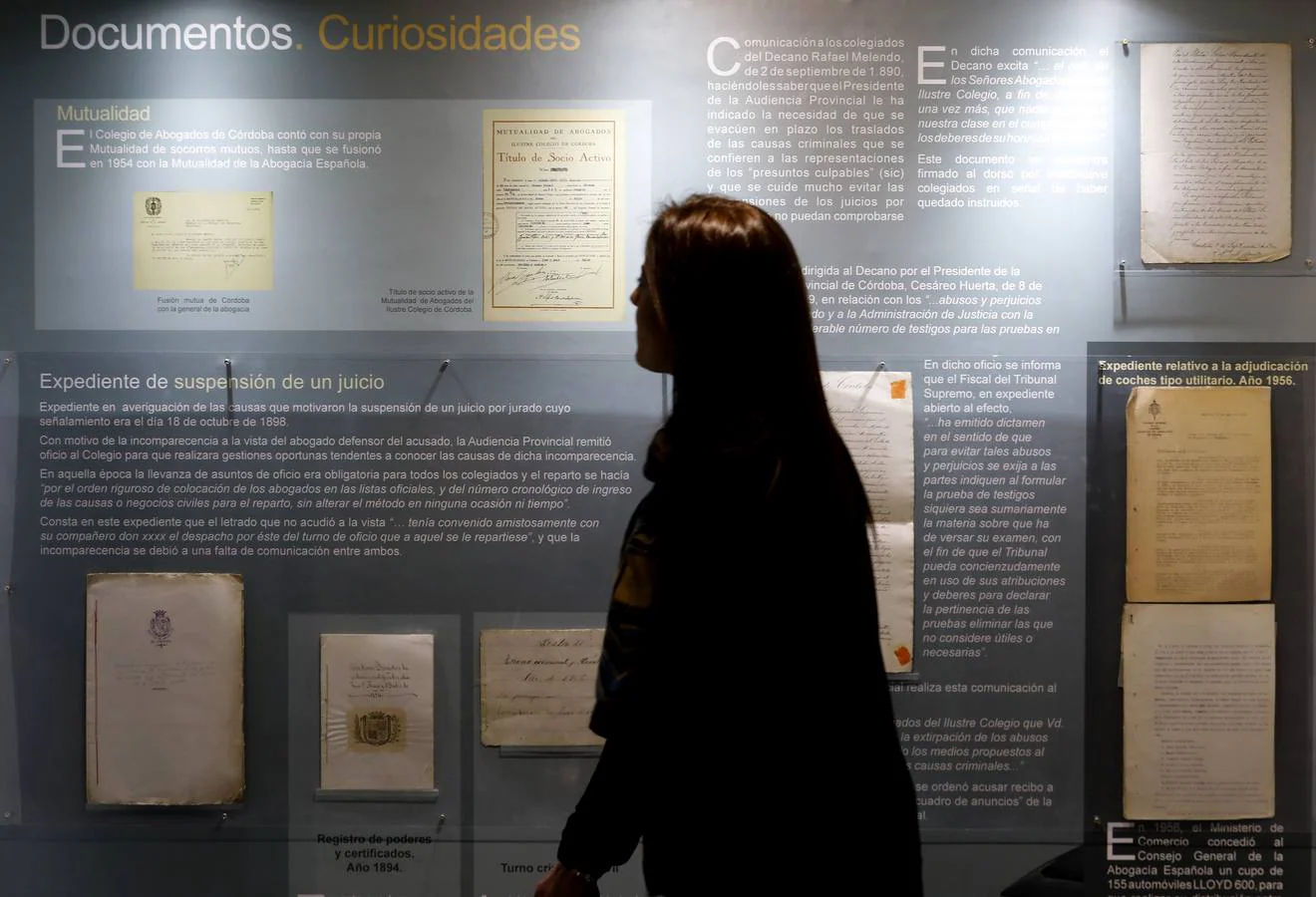 La exposición de los fondos del Colegio de Abogados de Córdoba, en imágenes