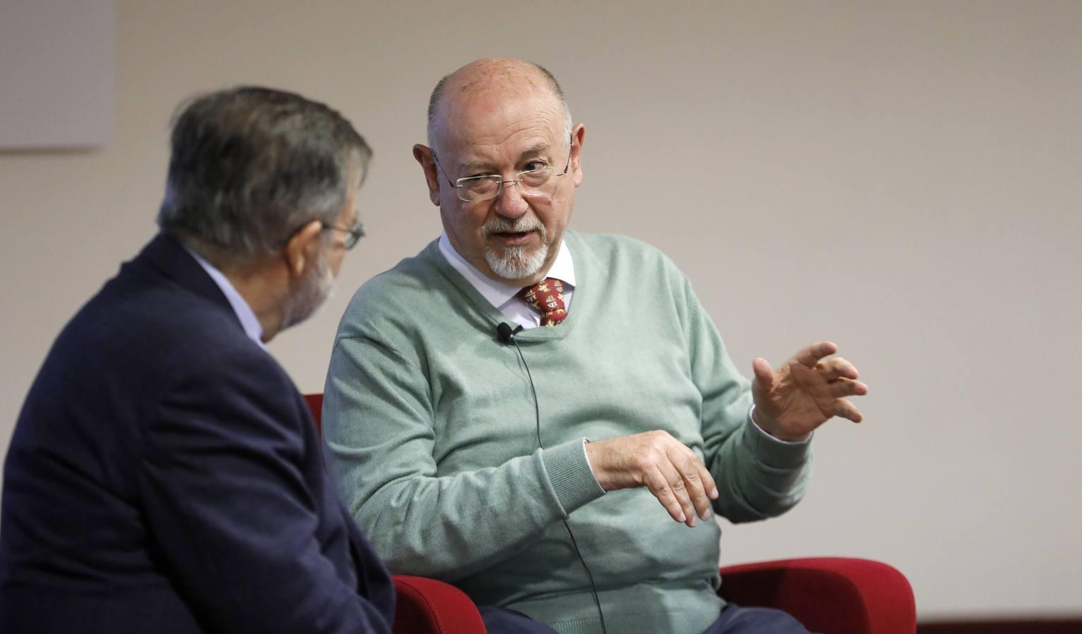 Eslava Galán en el Foro Cultural ABC, en imágenes