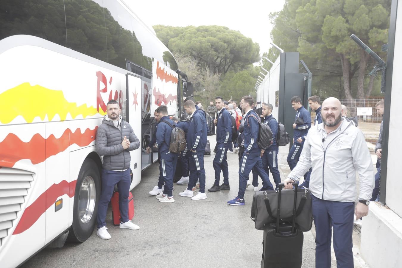 FOTOS: la llegada de la selección española al aeropuerto de Jerez