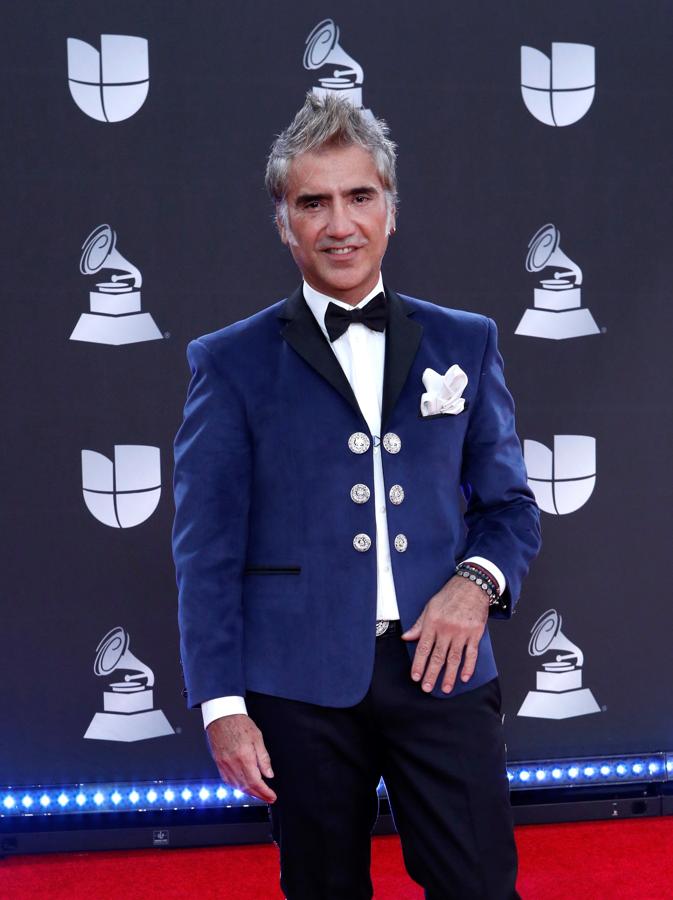 Alejandro Fernández. 