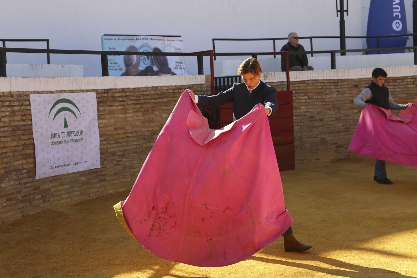 La Escuela Taurina de Sevilla celebra sus bodas de plata