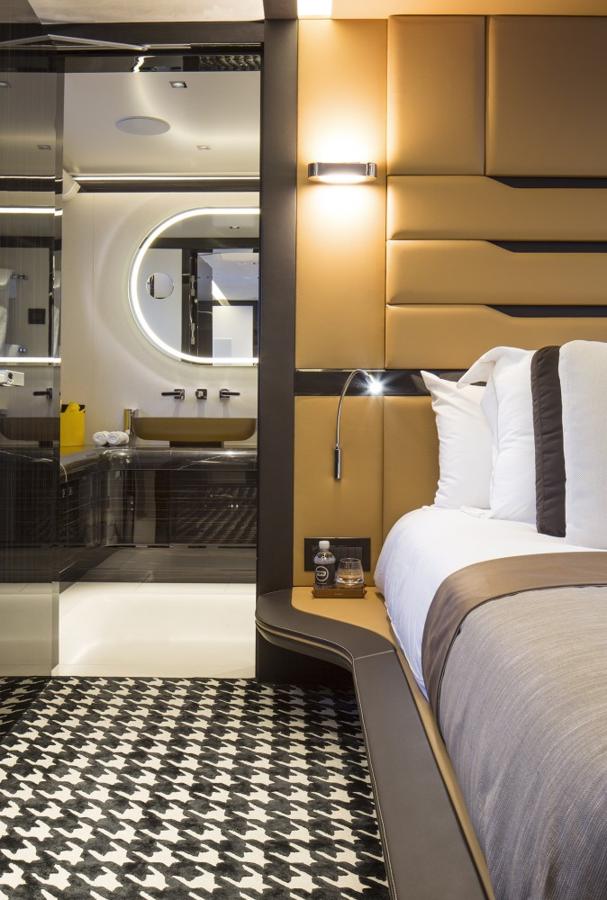 GTT 115. Tal y como ocurre con los coches Porsche, los clientes pueden elegir entre diferentes combinaciones de colores. "Esto representa un cambio de paradigma en la industria de yates, donde hasta ahora los clientes sólo podían elegir entre modelos hechos a medida o producidos en serie, donde no tenían poder de influencia en el diseño", aseguran desde la compañía