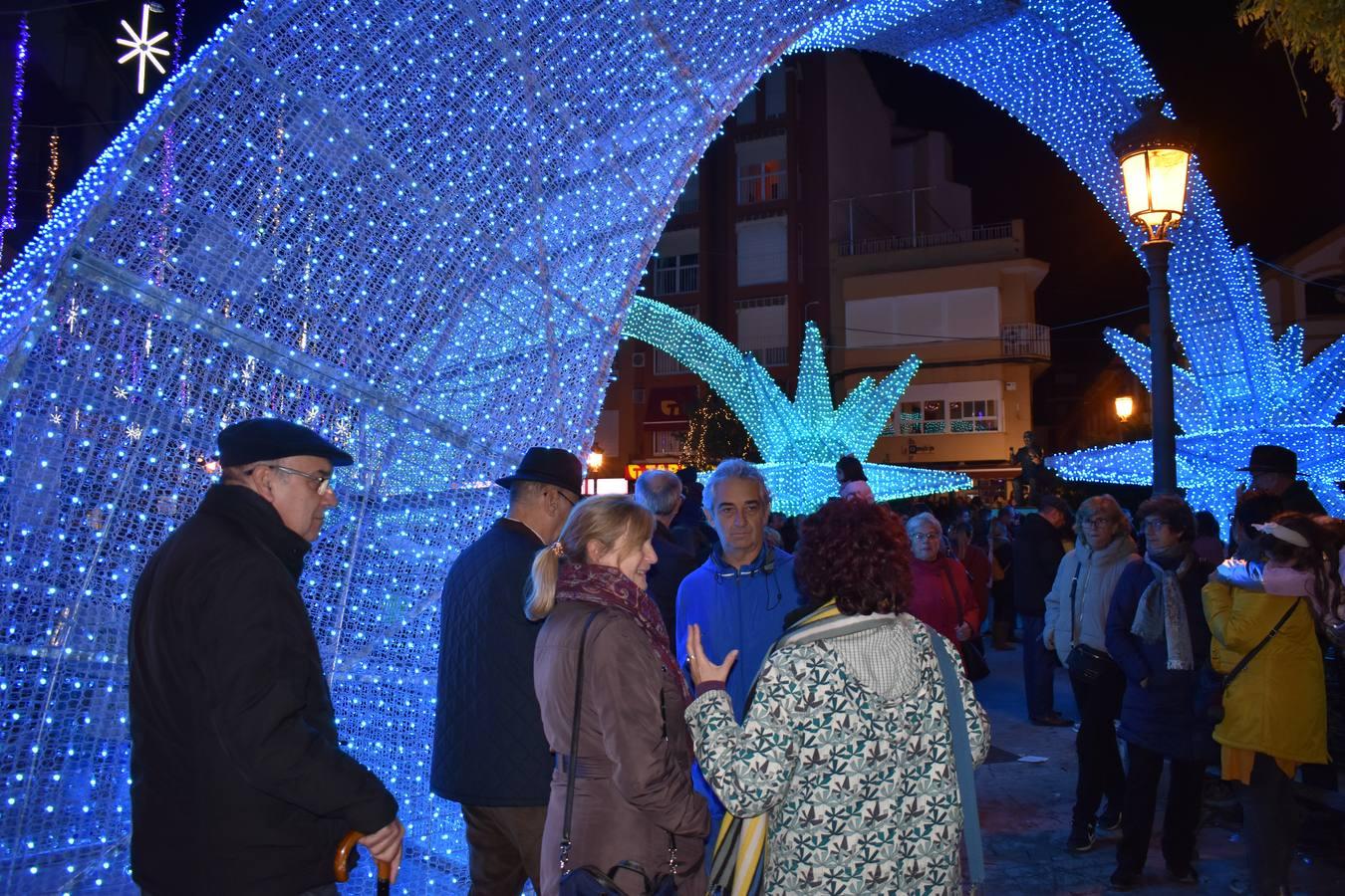 El alumbrado de Navidad en Puente Genil, en imágenes