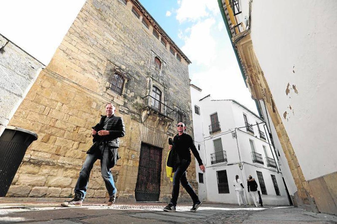 La calle Cabezas de Córdoba, en imágenes