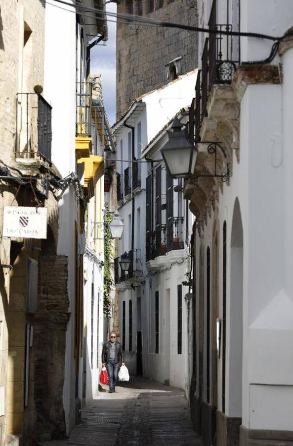 La calle Cabezas de Córdoba, en imágenes
