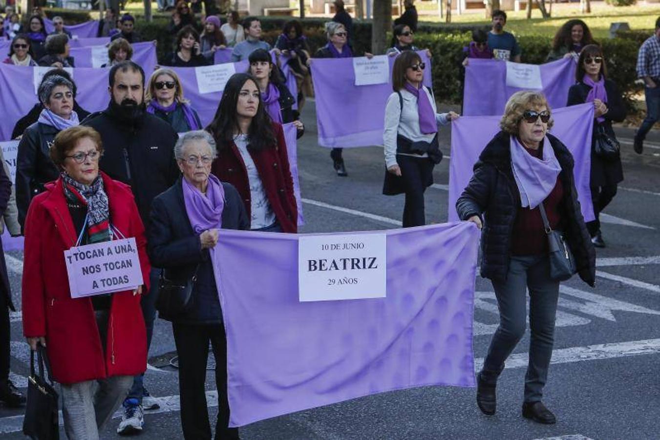 La manifestación contra la violencia hacia las mujeres de Córdoba, en imágenes