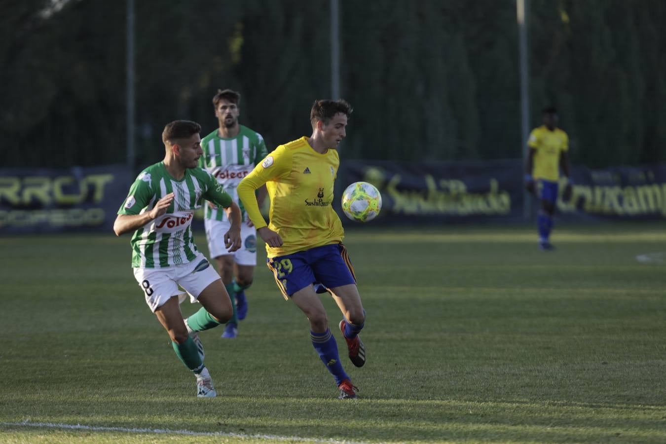 Partido Cádiz B-Sanluqueño (0-0)