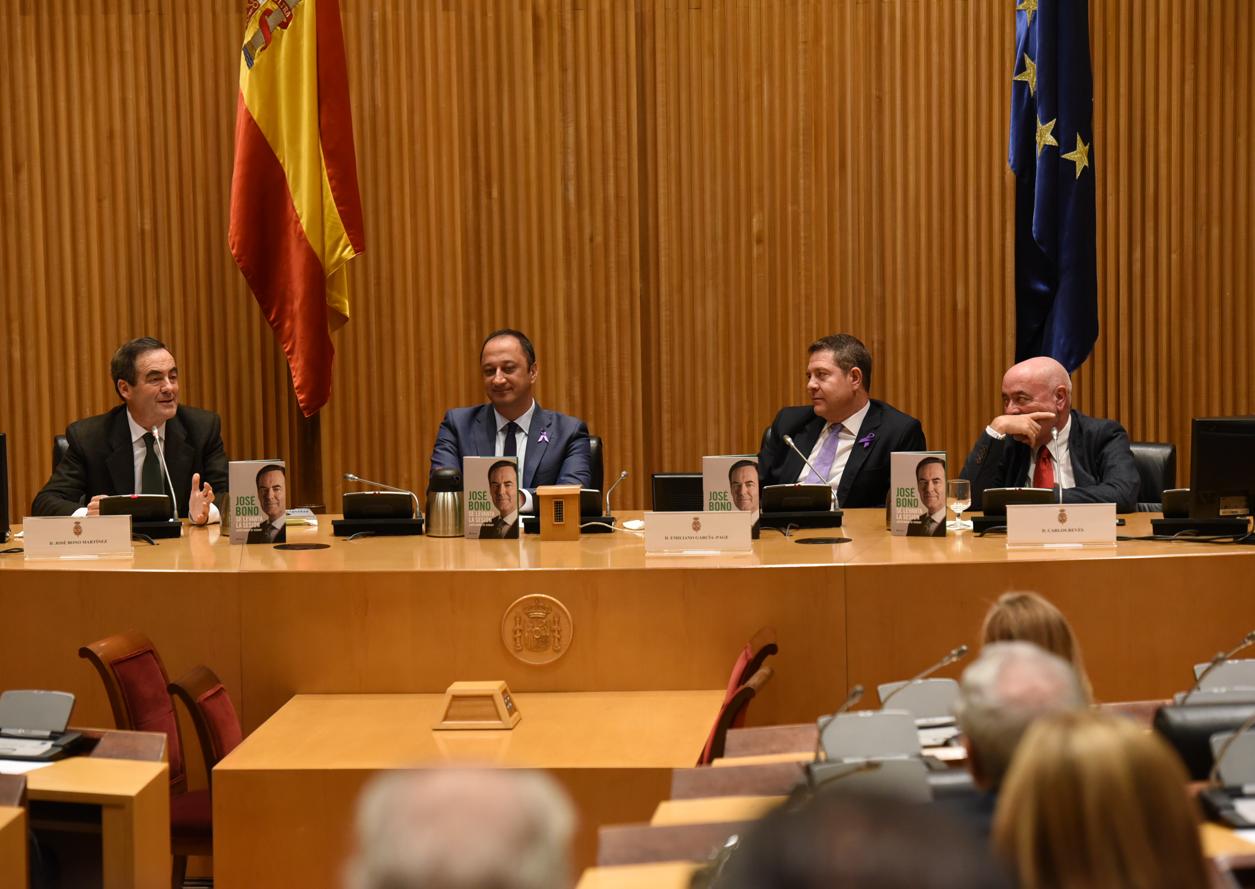 La presentación del libro de José Bono, en imágenes