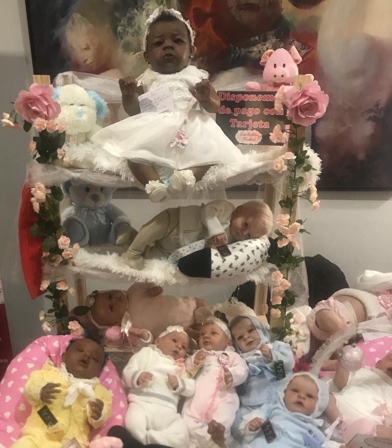 La feria de bebés hiperrealistas en imágenes