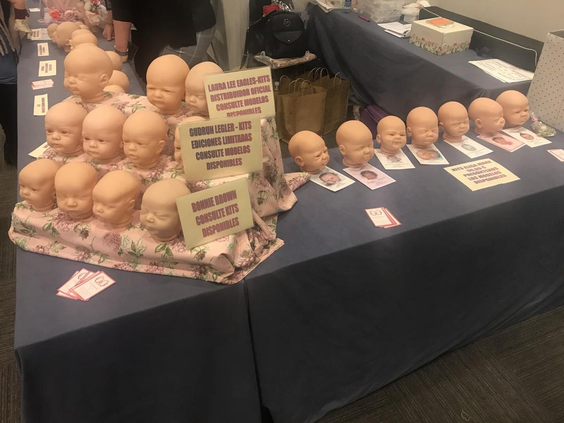 La feria de bebés hiperrealistas en imágenes