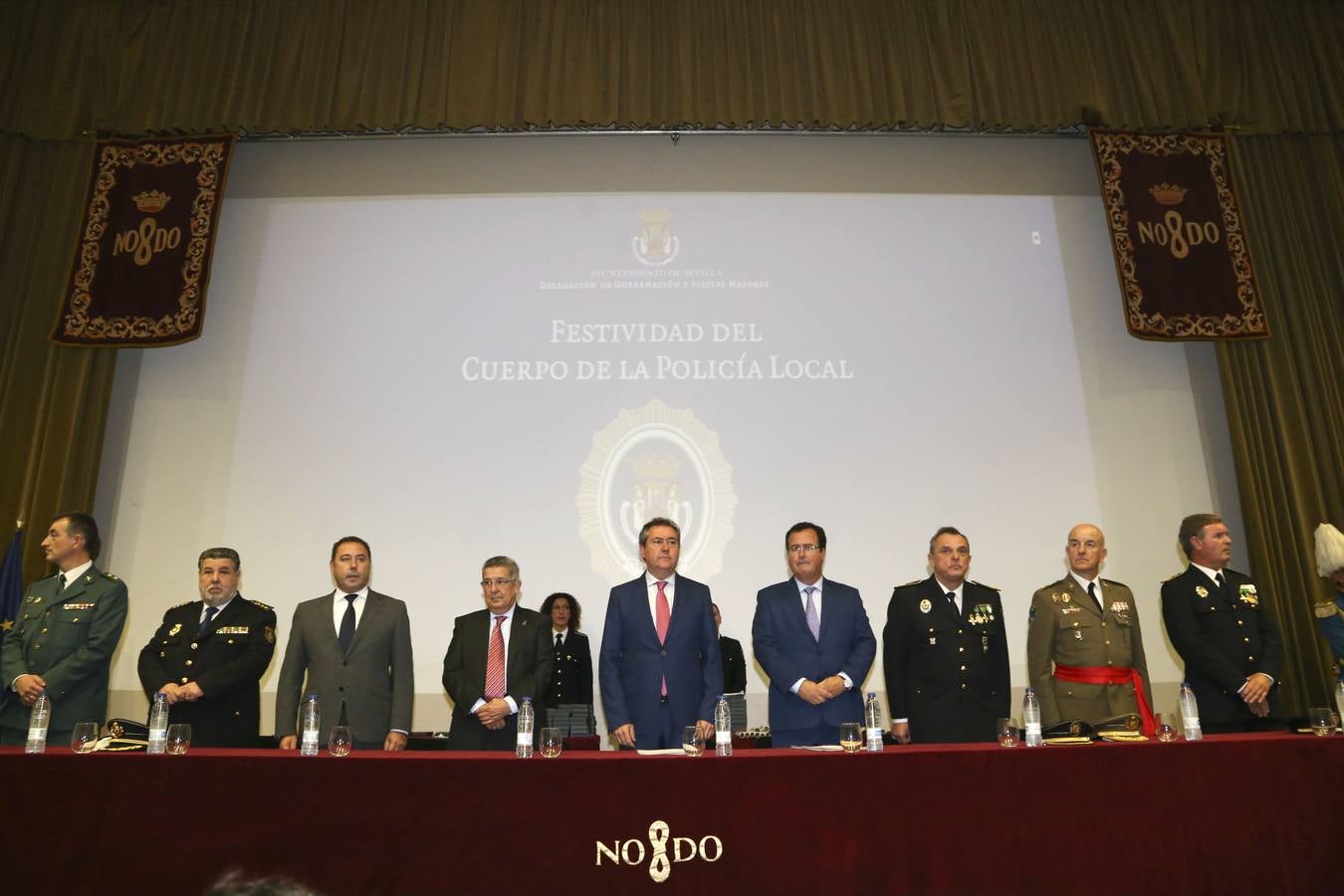 Entrega de medallas en la celebración de la festividad de la Polícia Local