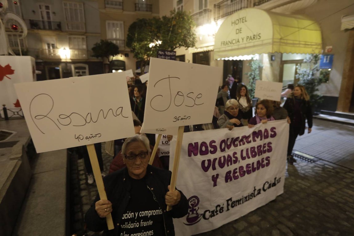 FOTOS: Cádiz contra la lacra de la violencia machista