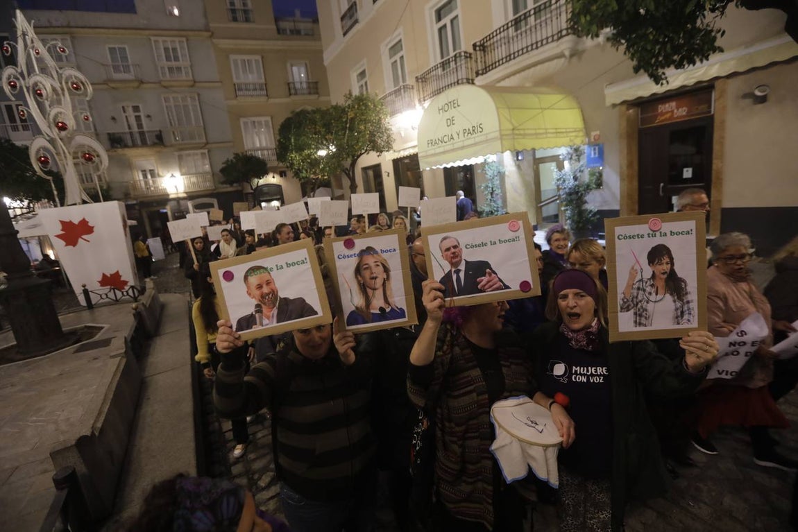 FOTOS: Cádiz contra la lacra de la violencia machista