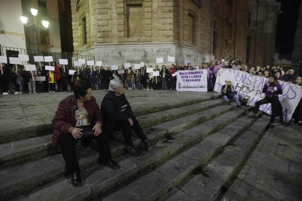 FOTOS: Cádiz contra la lacra de la violencia machista