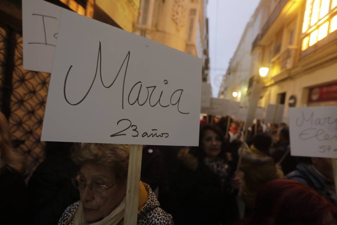FOTOS: Cádiz contra la lacra de la violencia machista