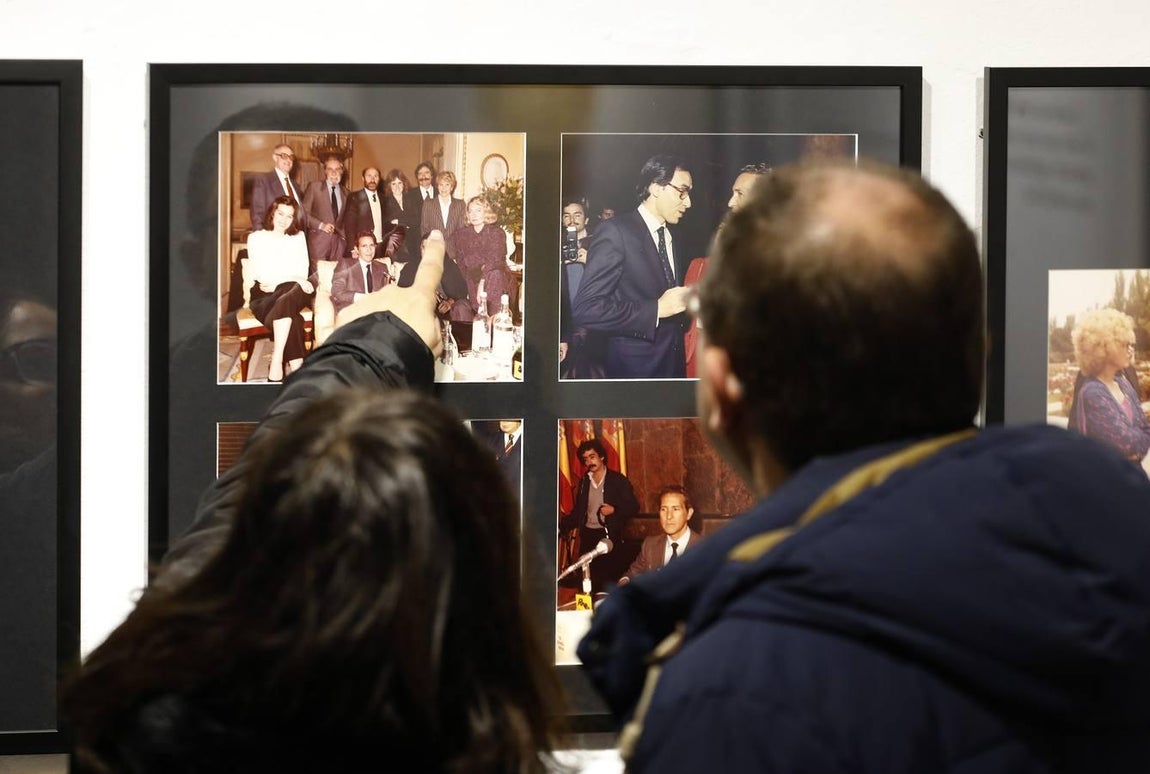 La exposición sobre Antonio Gala y Elio Berhanyer en Córdoba, en imágenes