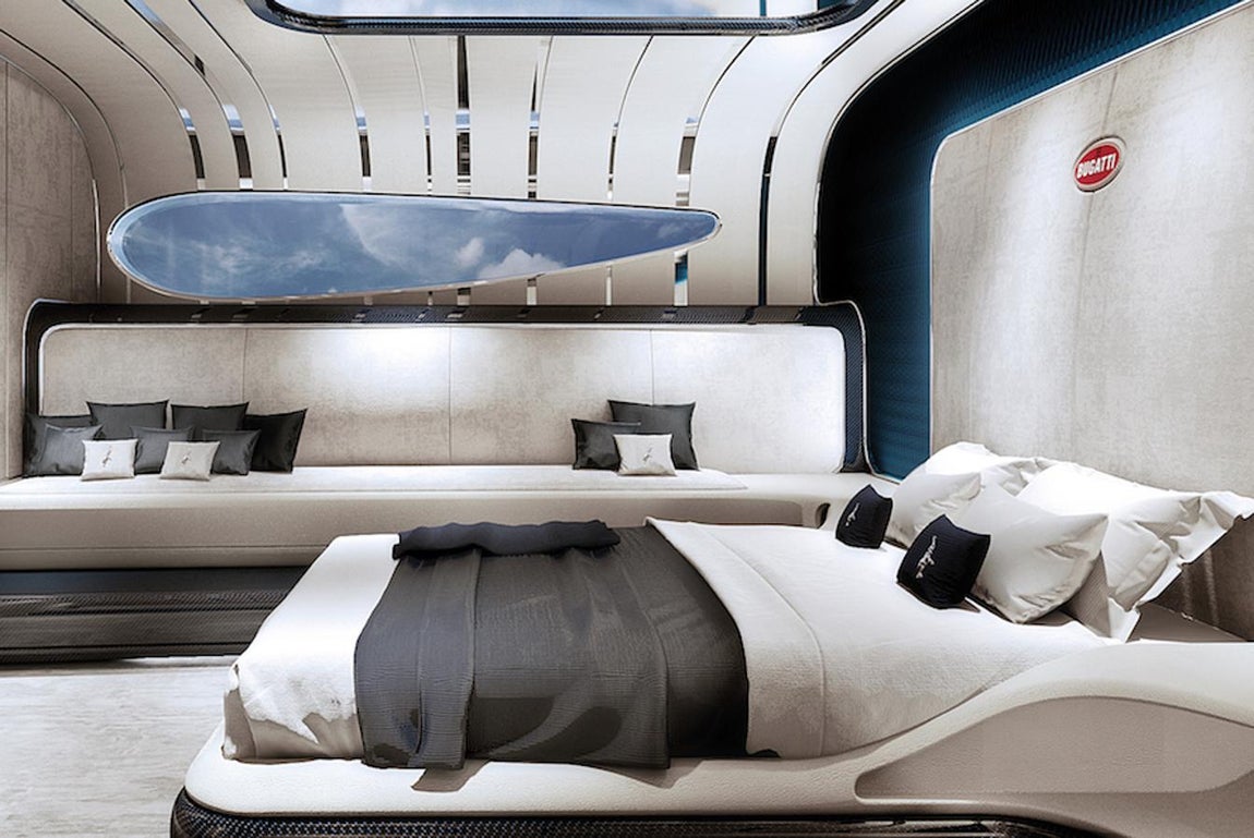 Bugatti Niniette 66, un yate para experimientar el lujo en alta mar. El Bugatti Niniette 66 cuenta también con un baño en el que destacan los accesorios de lujo y los detalles de mármol  y una cocina totalmente equipada con fregadero, nevera, congelador, microondas y espacio de almacenamiento.