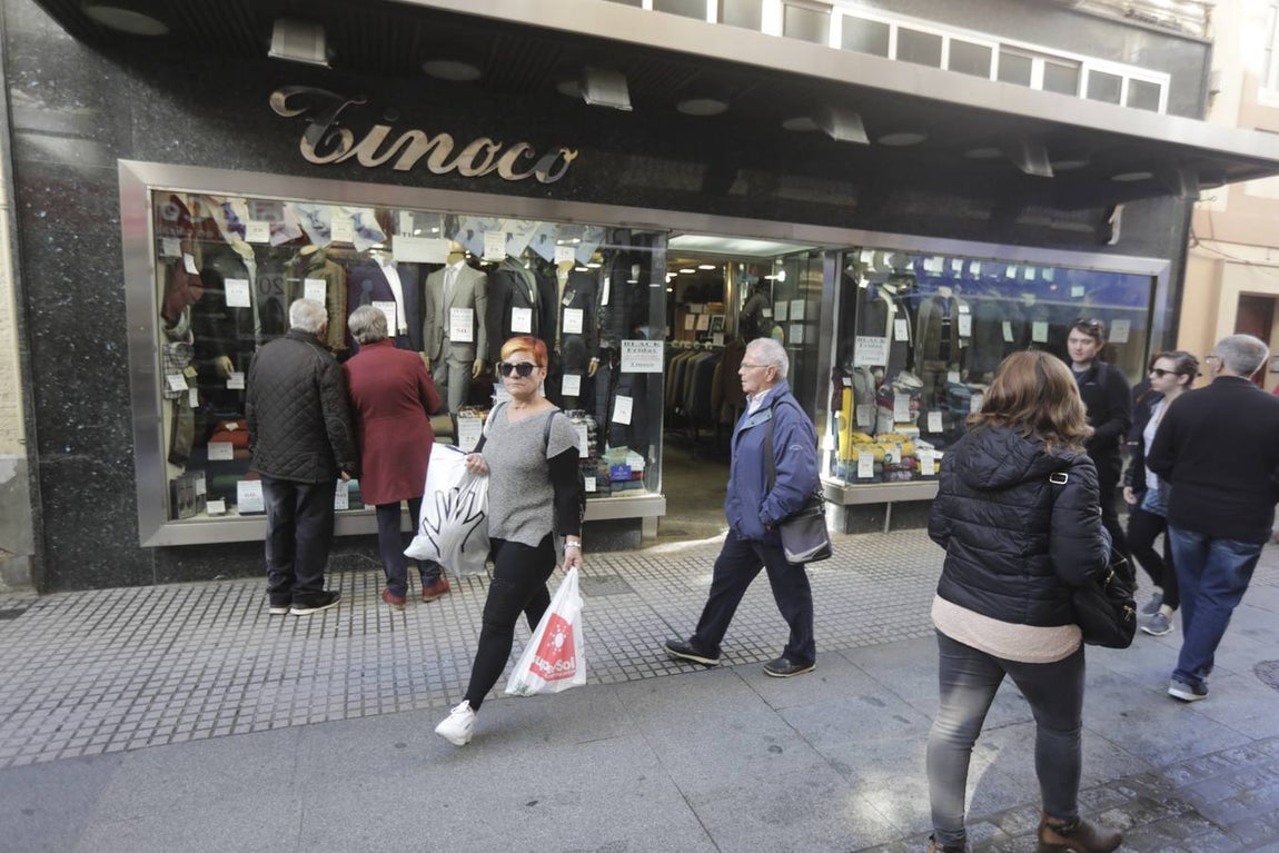 FOTOS: Importantes promociones y descuentos en Cádiz por el Black Friday