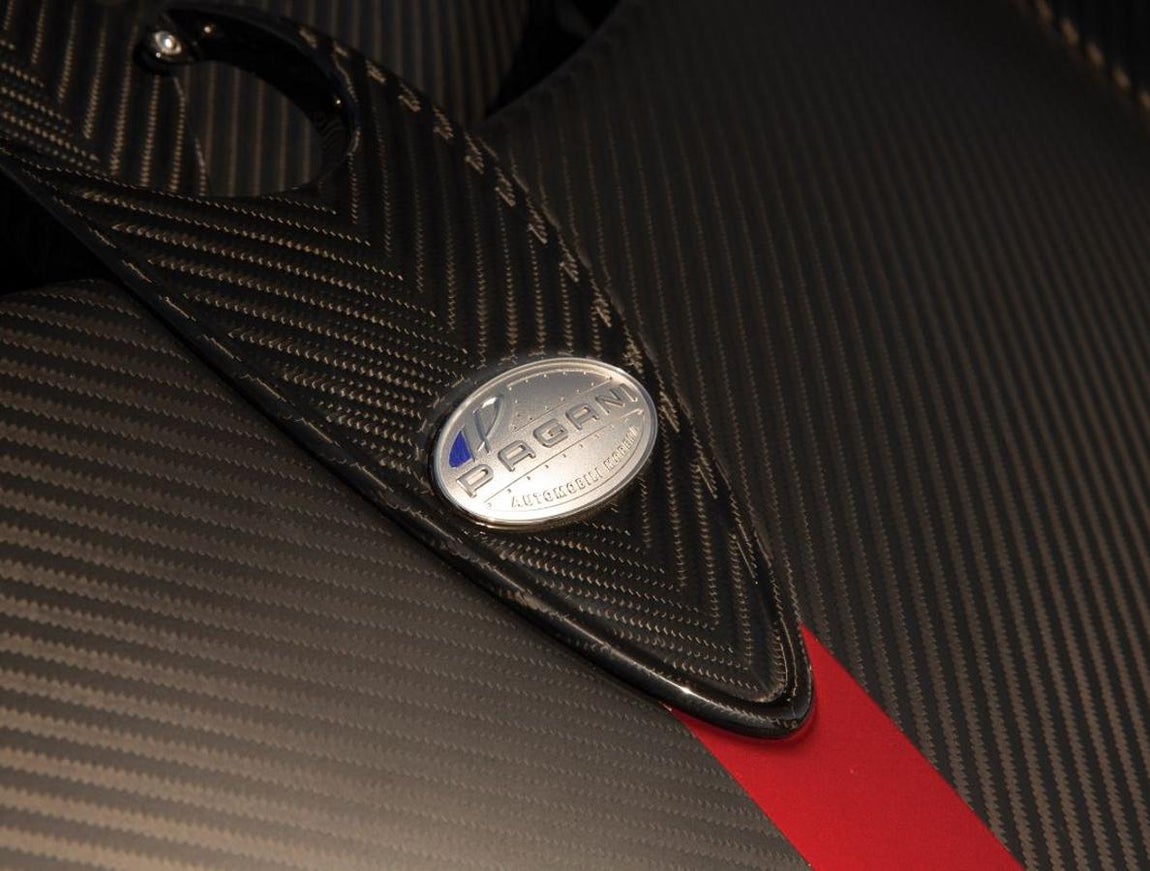 Pagani Zonda Aether de 2017. Todos ellos presentan la iteración más avanzada del chasis Zonda con un monocasco de carbo-titanio, un material desarrollado por Pagani en el que el tejido de titanio y carbono se une para beneficiarse de las propiedades de ingeniería de ambos materiales