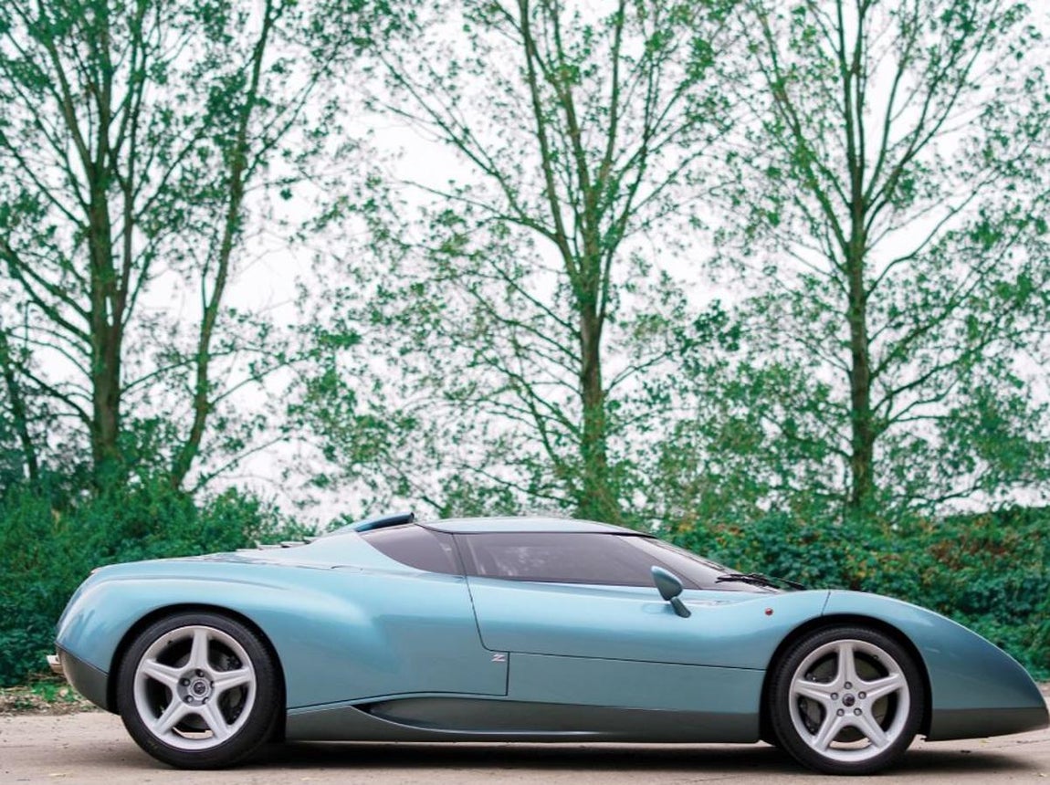 Lamborghini Zagato Concept 1990. Se presentó en el Salón del Automóvil de Ginebra de 1996 y atrajo mucha atención, no solo por su rendimiento excepcional, sino también por su estética futurista, producto del nuevo equipo de diseño de Zagato