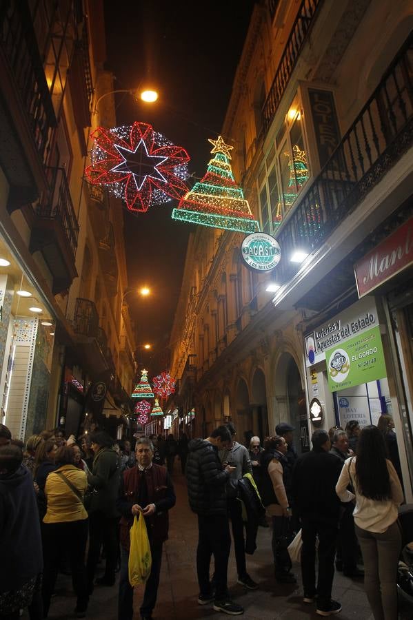 Fotogalería: Navidad, una fiesta permanente en las calles de Sevilla