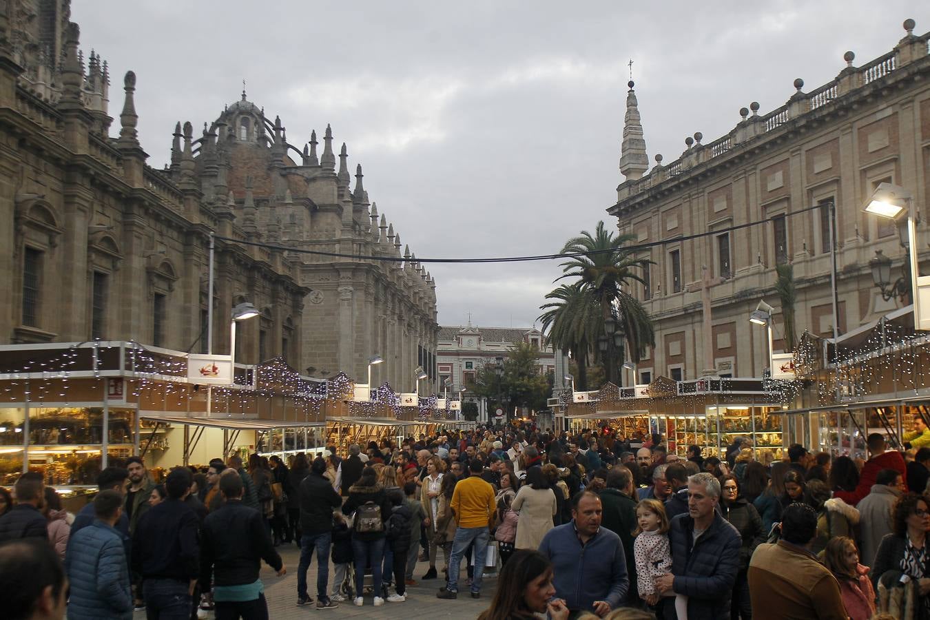 Fotogalería: Navidad, una fiesta permanente en las calles de Sevilla