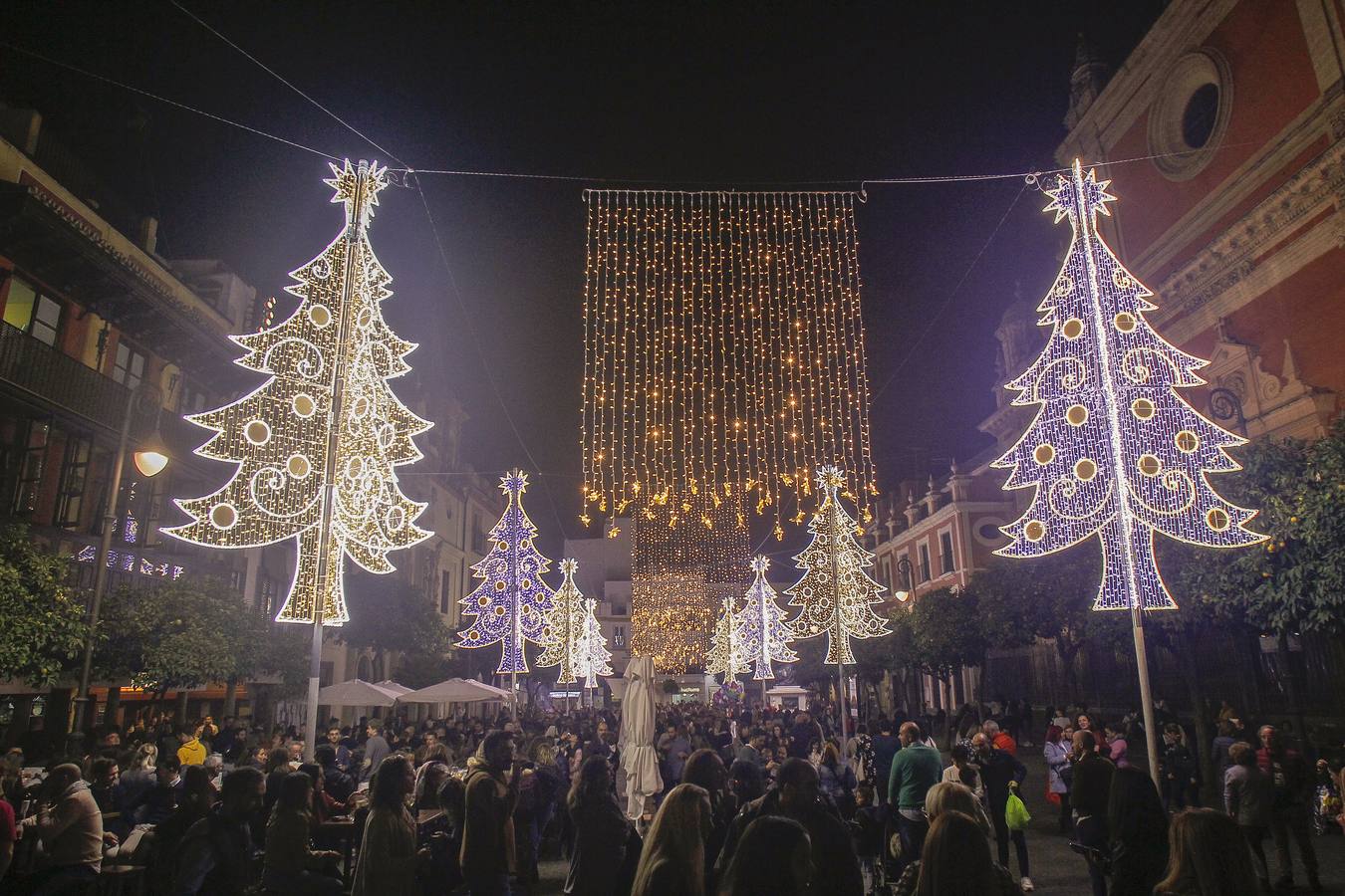 Fotogalería: Navidad, una fiesta permanente en las calles de Sevilla