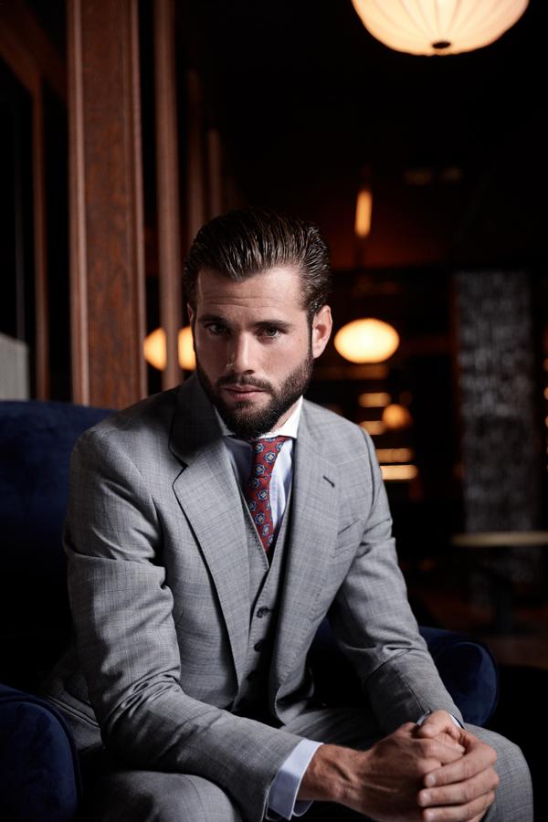 Traje, camisa y corbata de Harry´ 1982.