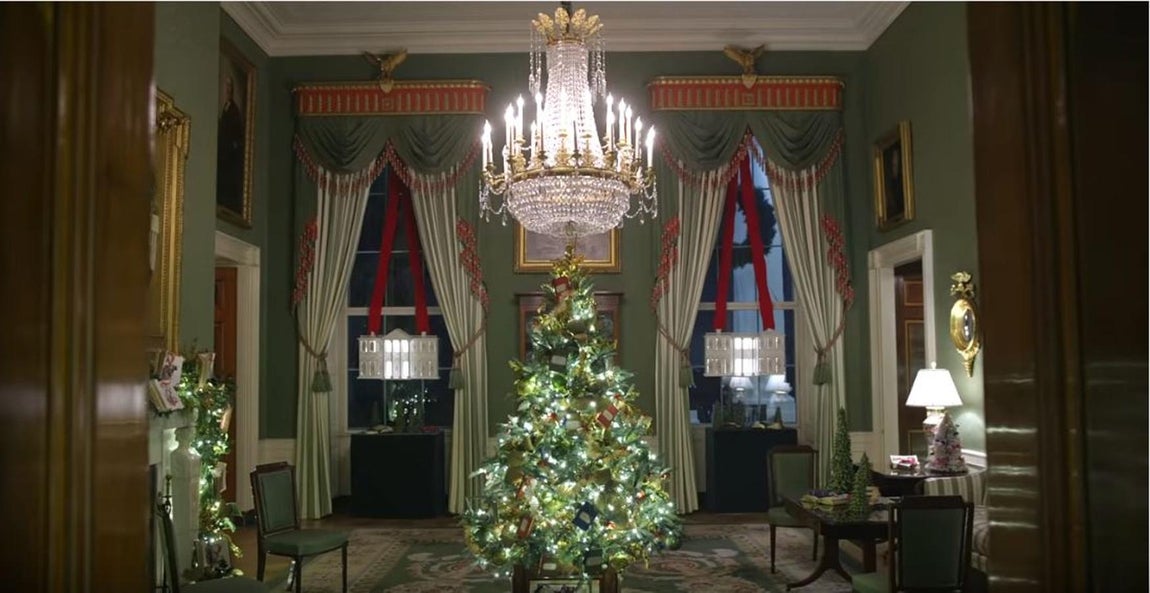 La imponente decoración navideña de Melania Trump en la Casa Blanca, en imágenes
