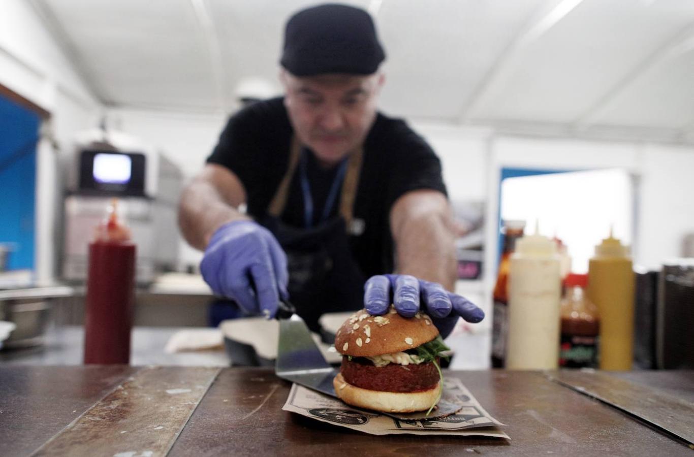 Imagen del «Beyond meat», consistente en una hamburguesa que solo aporta proteína vegetal. 