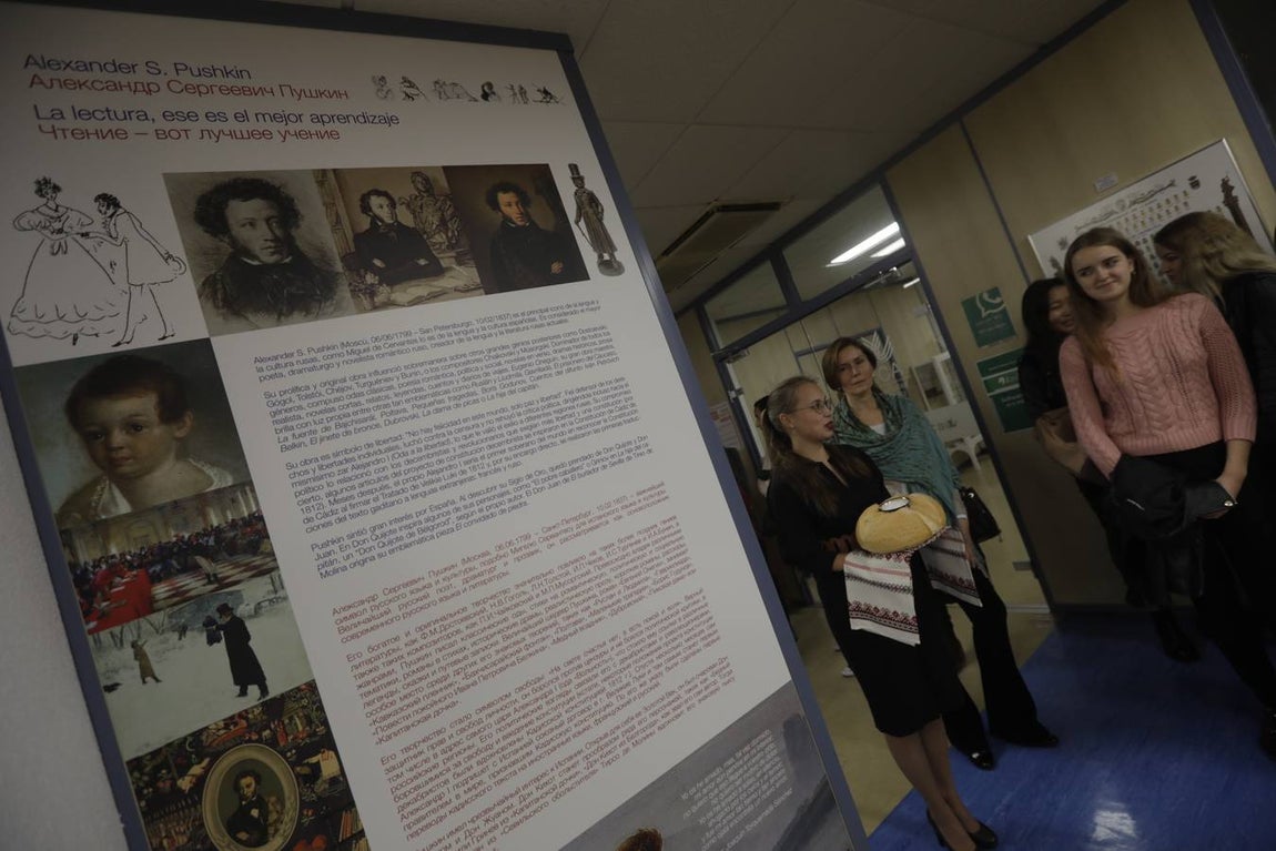 Inauguración de la primera biblioteca Pushkin en España