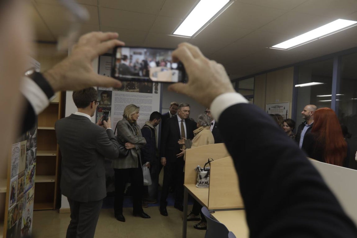 Inauguración de la primera biblioteca Pushkin en España