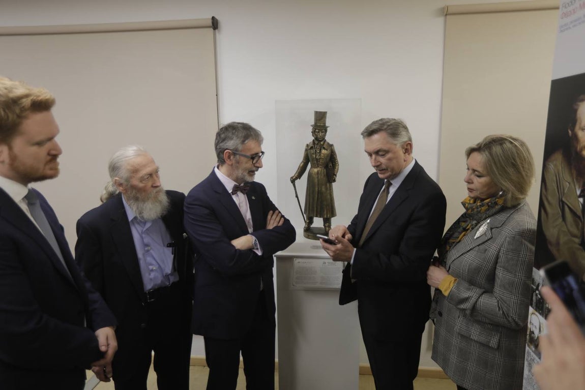 Inauguración de la primera biblioteca Pushkin en España