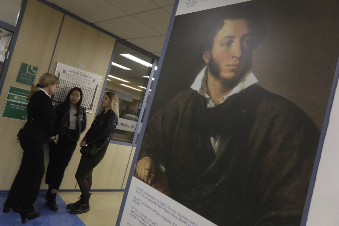Inauguración de la primera biblioteca Pushkin en España
