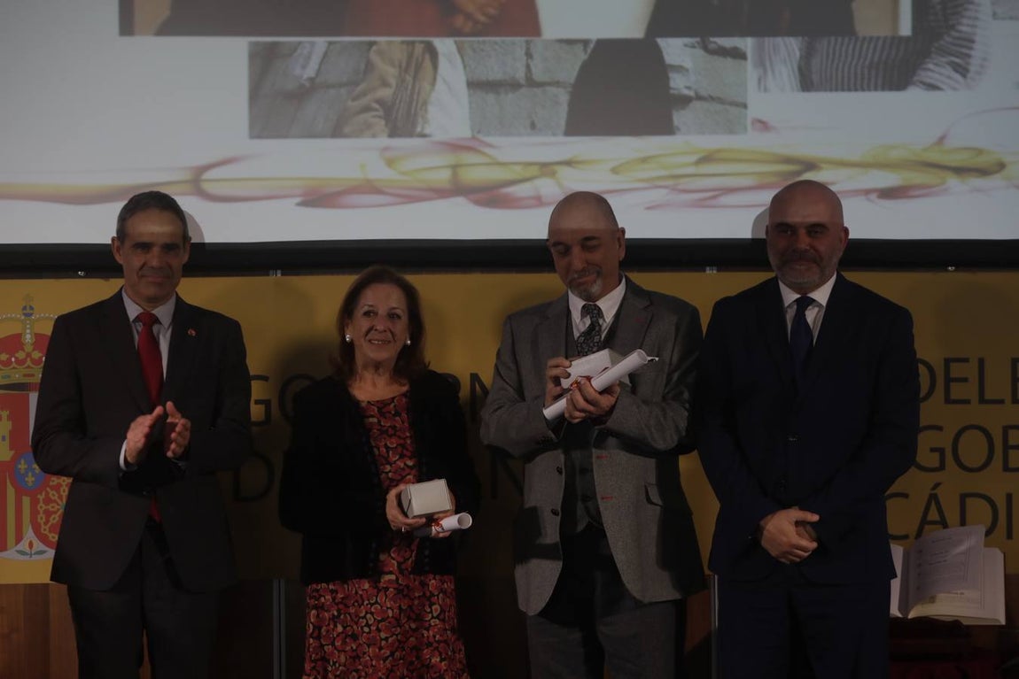 Entrega de distinciones de la Subdelegación por la conmemoración de la Constitución
