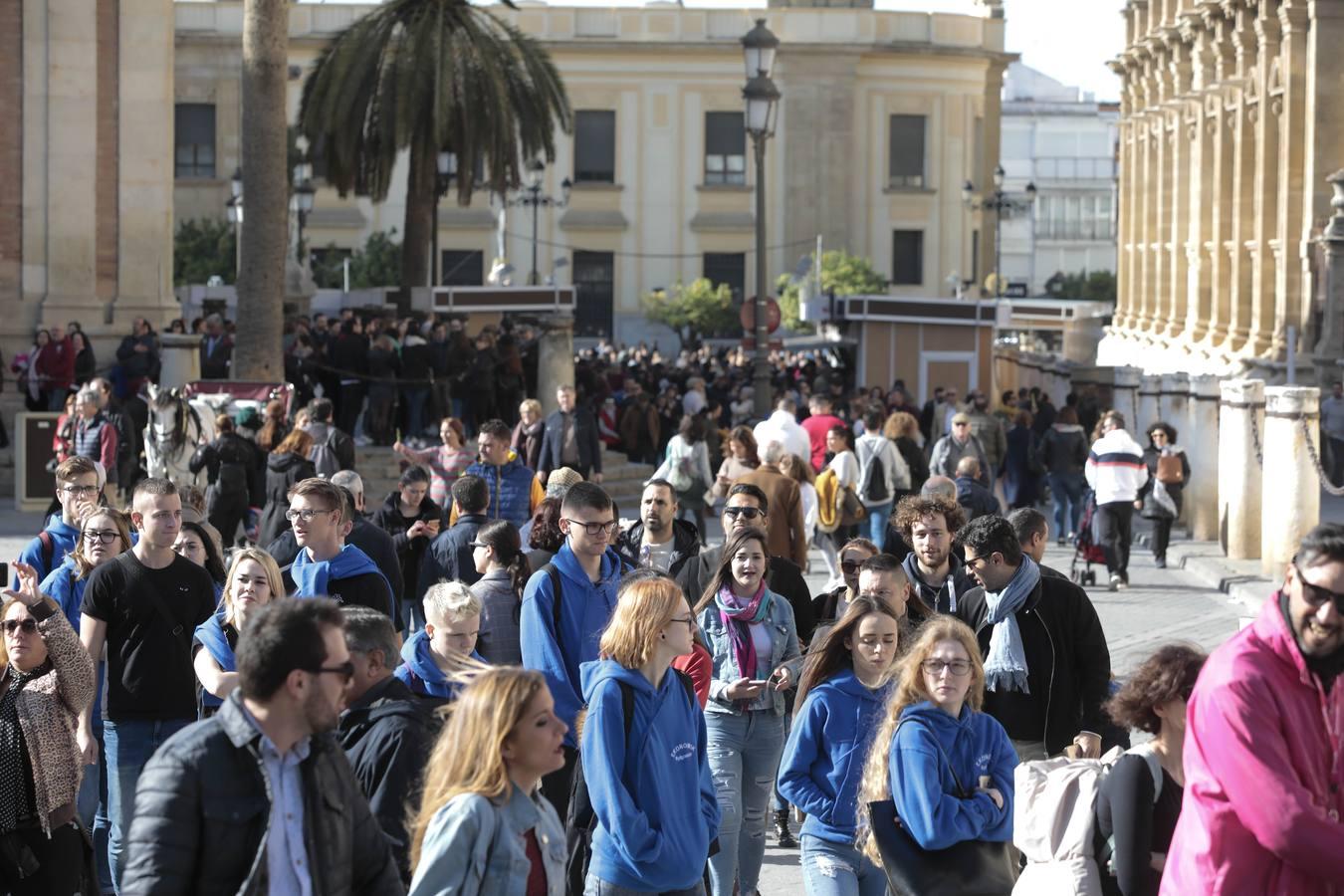 Lleno total en el centro de Sevilla