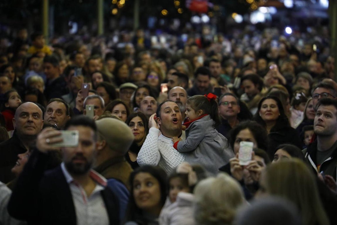 El ambiente navideño del viernes del puente en Córdoba, en imágenes