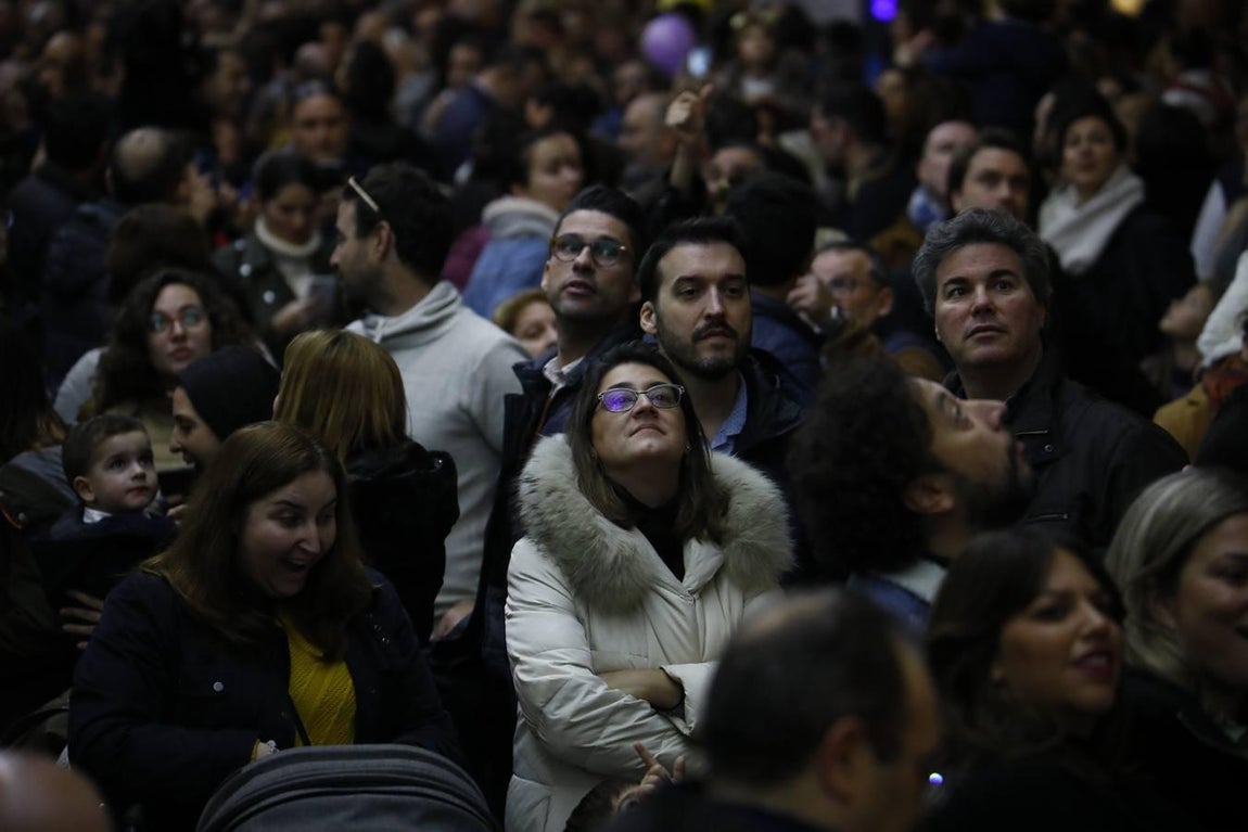 El ambiente navideño del viernes del puente en Córdoba, en imágenes
