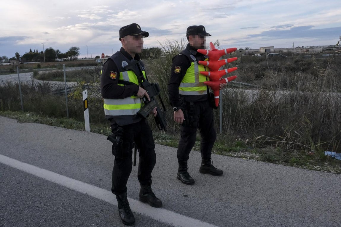 De patrulla con la Policía Nacional por Sanlúcar. Objetivo: mantener el control