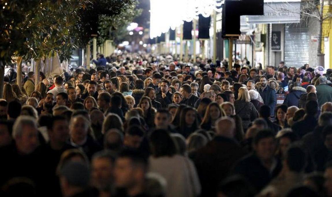 El tercer día del espectáculo de Cruz Conde y el ambiente navideño, en imágenes