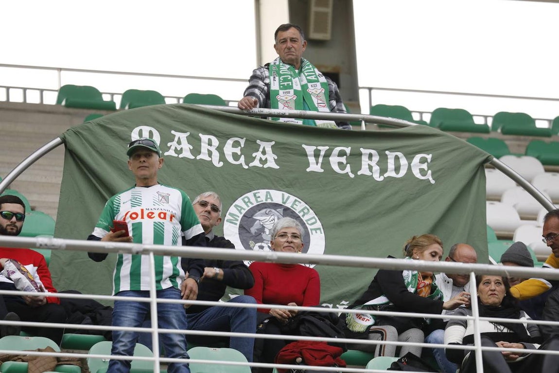 El ambiente en las gradas del Córdoba-Atlético Sanluqueño, en imágenes