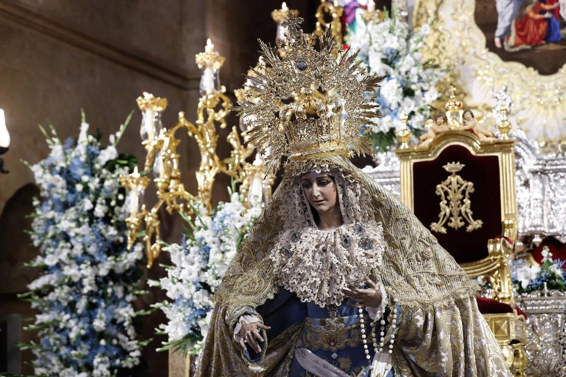 Los besamanos en Córdoba con motivo de la Inmaculada, en imágenes