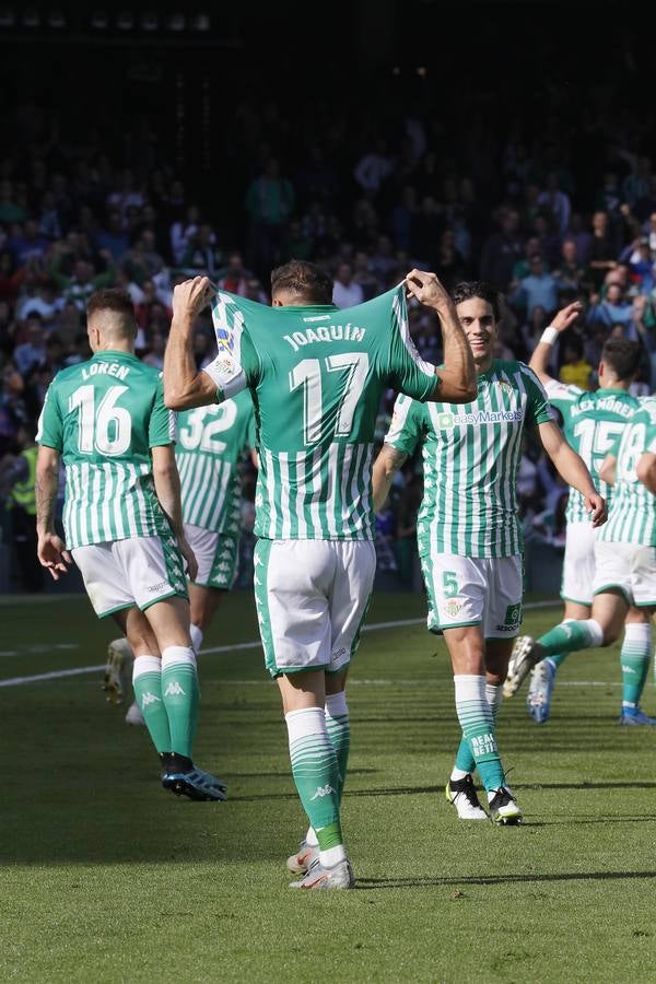 En imágenes, la victoria del Betis frente al Athletic en el Villamarín