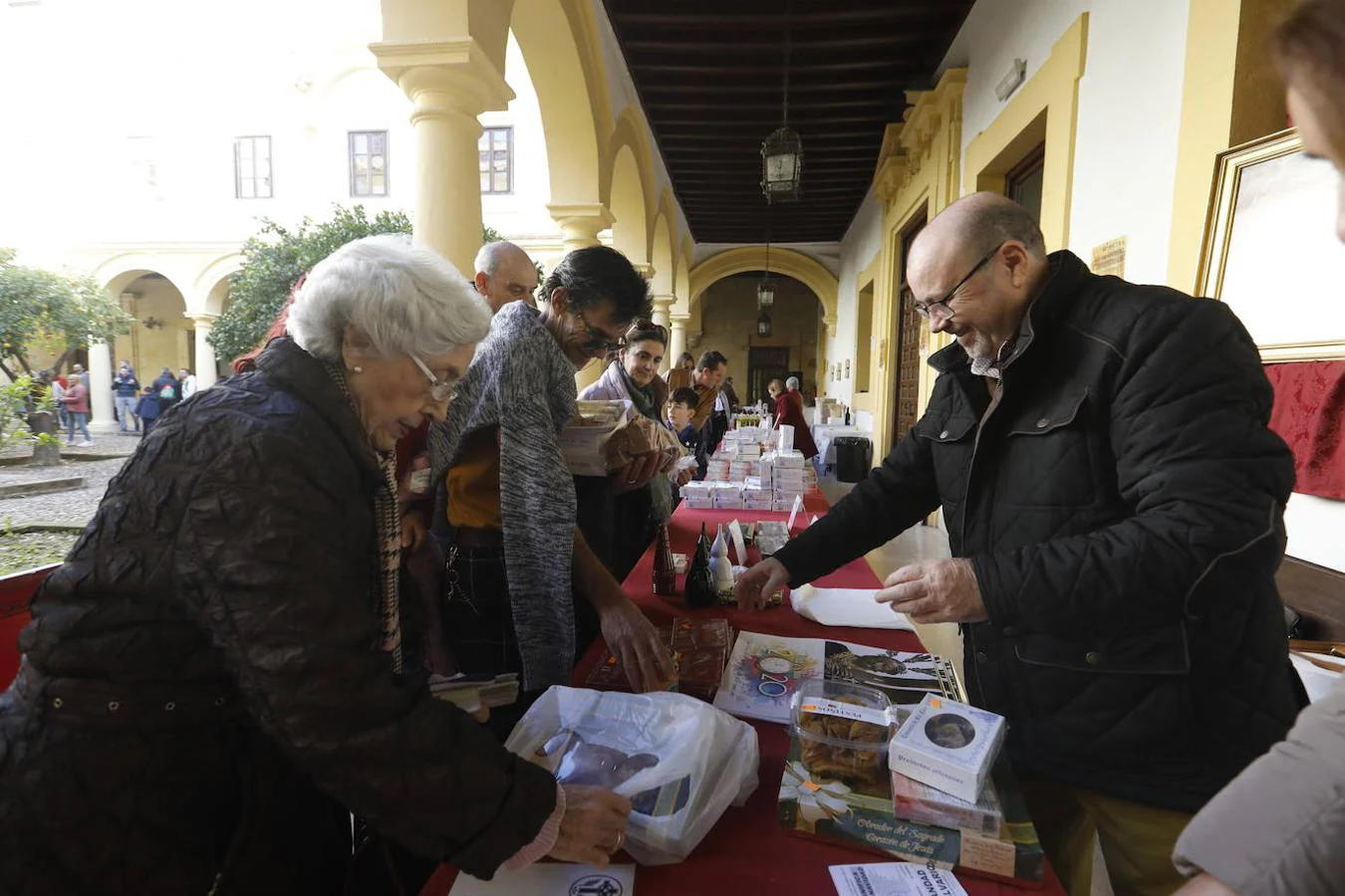 La muestra de dulces conventuales de Córdoba, en imágenes