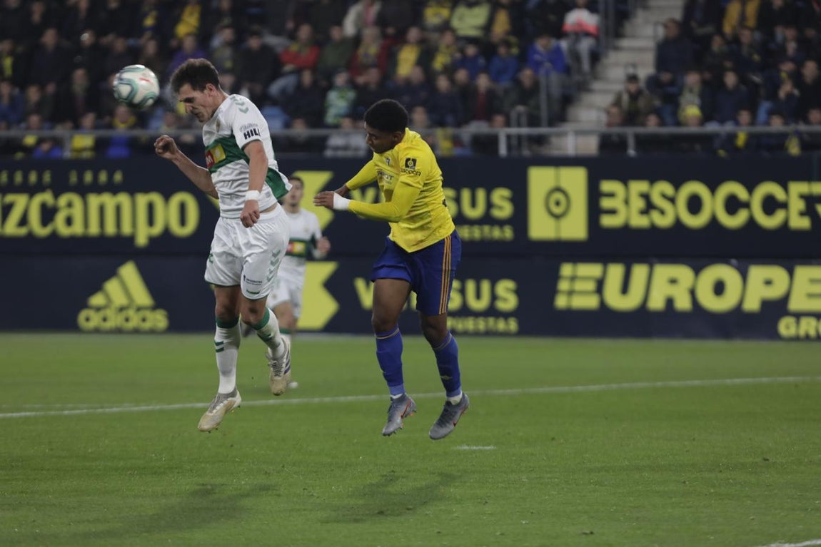 Las imágenes del partido Cádiz C.F. - Elche
