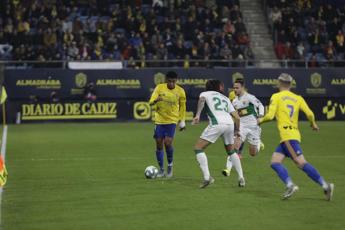 Las imágenes del partido Cádiz C.F. - Elche