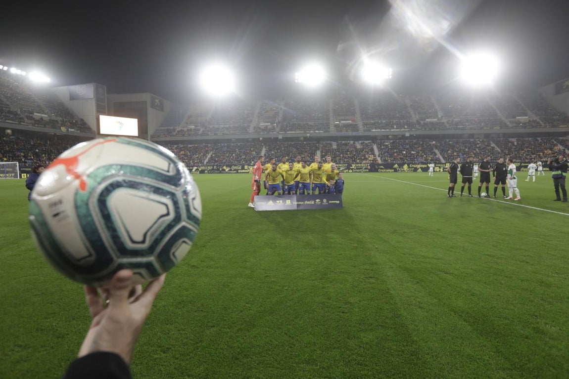 Las imágenes del partido Cádiz C.F. - Elche